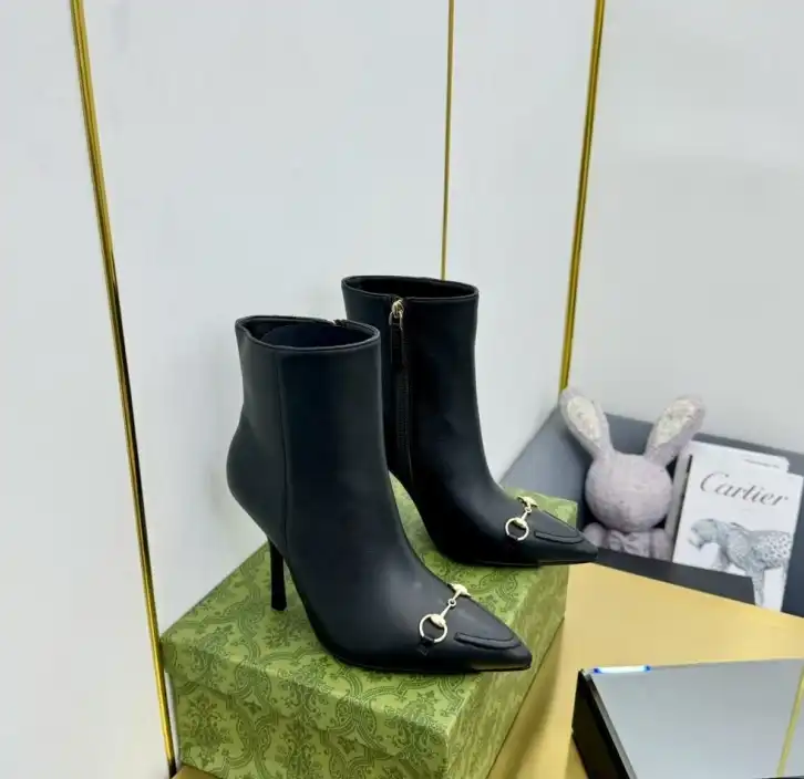 hype Gucci Boots