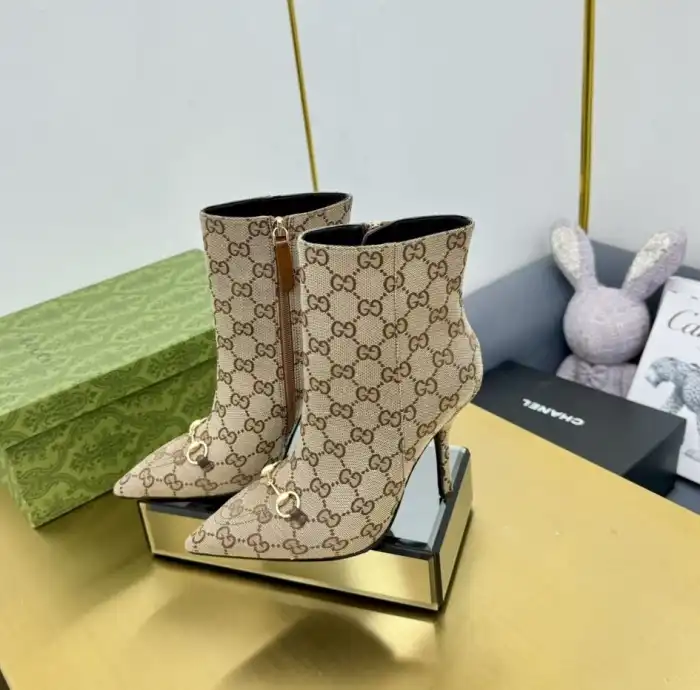 hype Gucci Boots