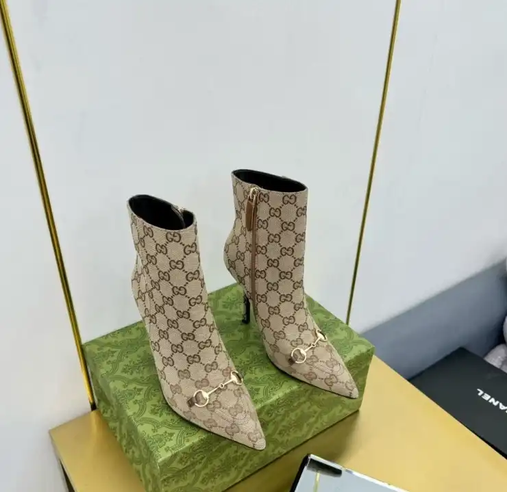 hype Gucci Boots