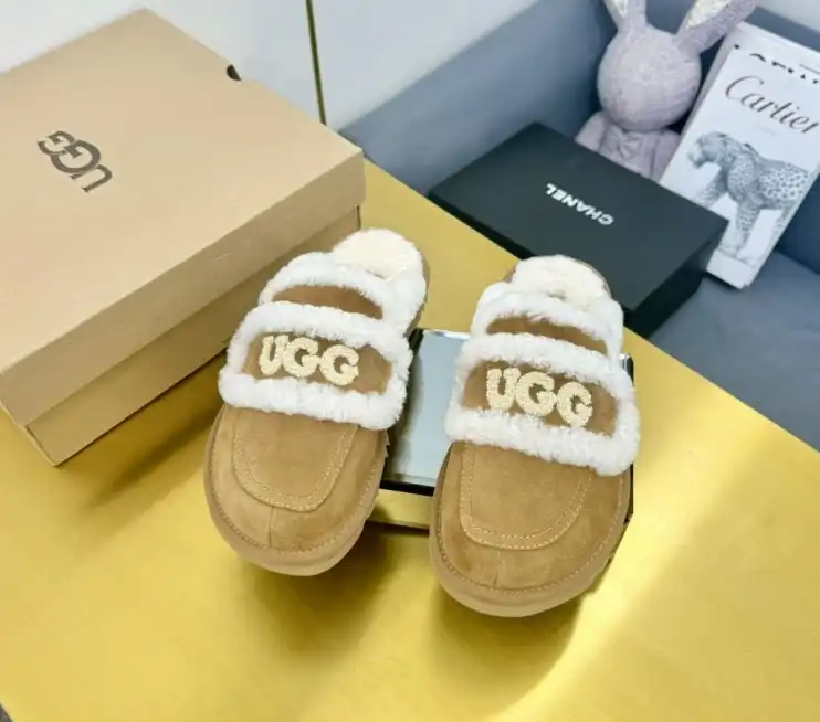 hype UGG Slippers