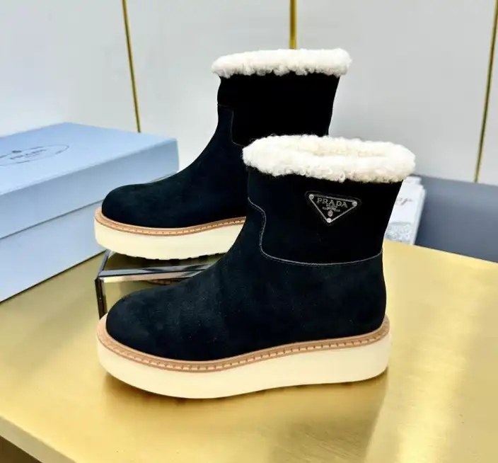 hype Prada Boots