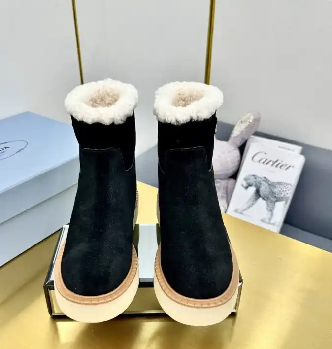 hype Prada Boots