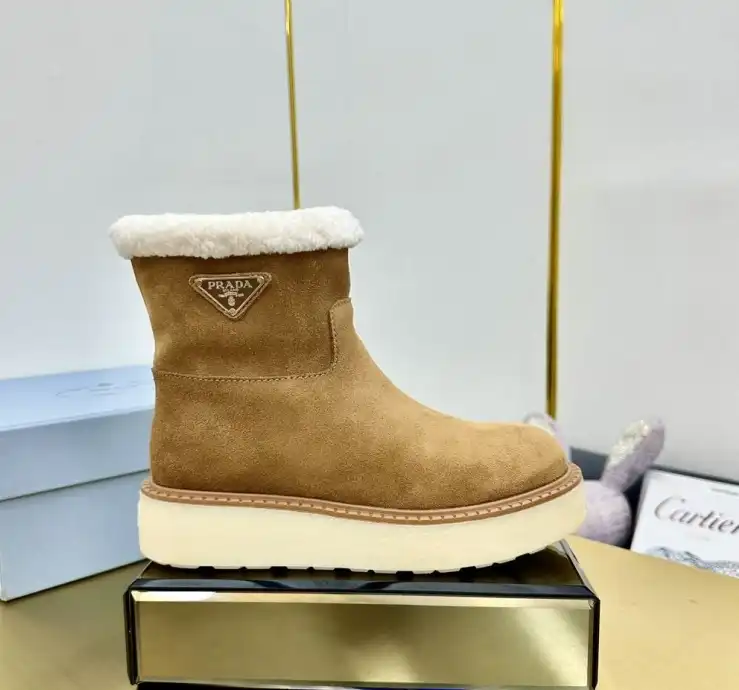 hype Prada Boots