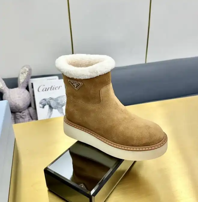 hype Prada Boots