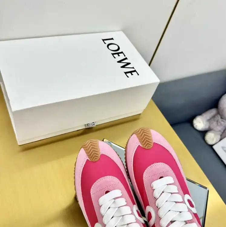 hype Loewe Sneakers