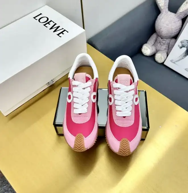 hype Loewe Sneakers