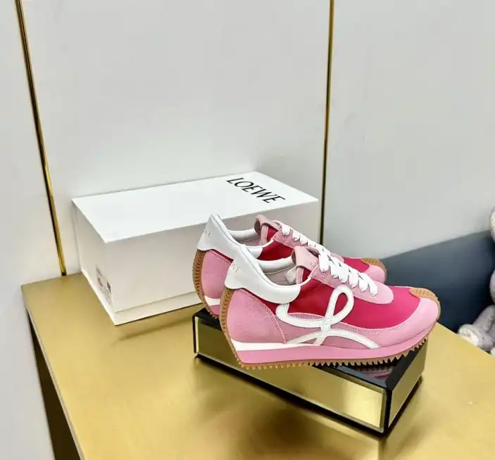 hype Loewe Sneakers