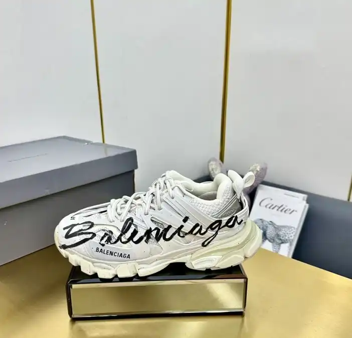 hype Balenciaga Sneakers