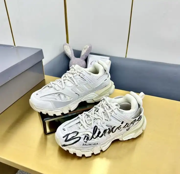 hype Balenciaga Sneakers