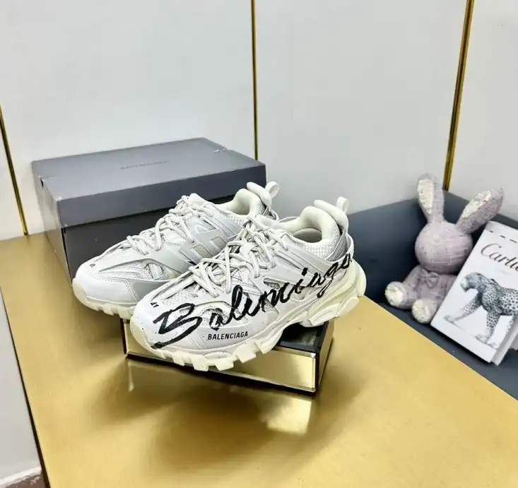 hype Balenciaga Sneakers