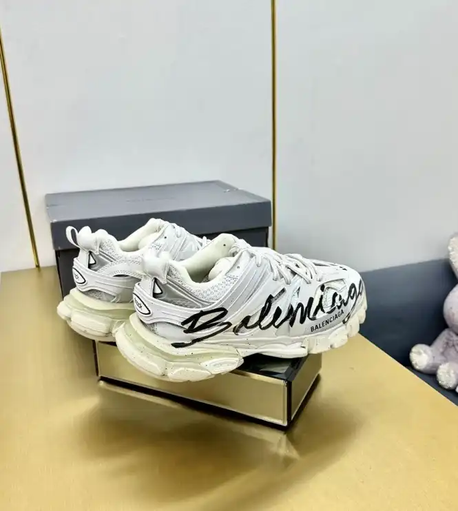 hype Balenciaga Sneakers