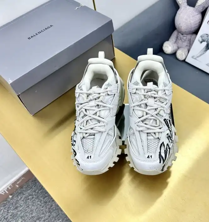 hype Balenciaga Sneakers