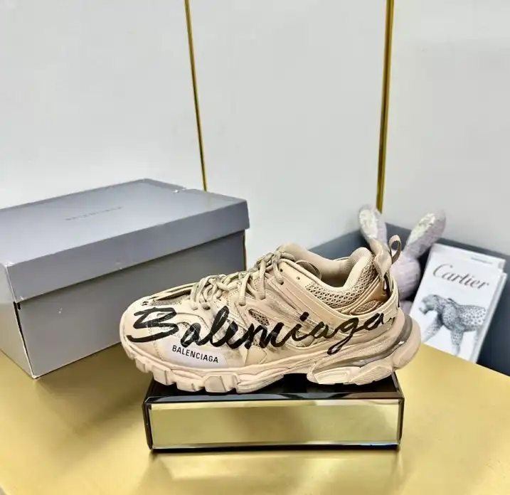 hype Balenciaga Sneakers