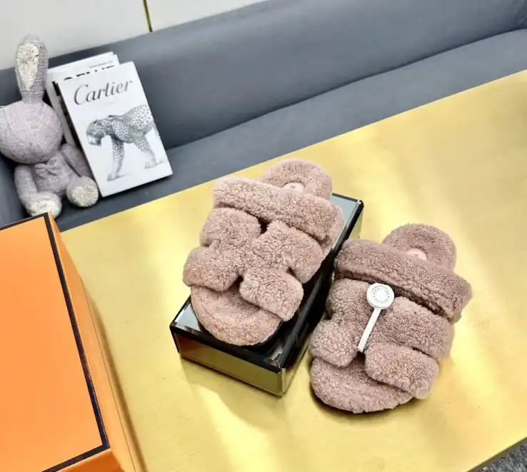 hype Hermes Slippers