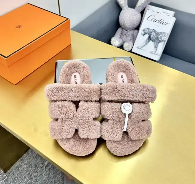 hype Hermes Slippers