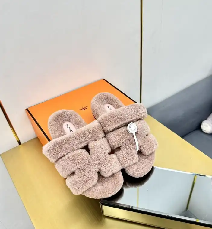 hype Hermes Slippers