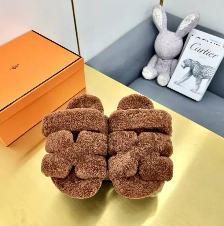 hype Hermes Slippers