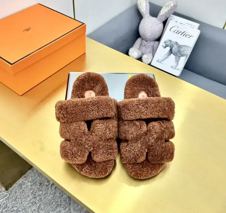 hype Hermes Slippers