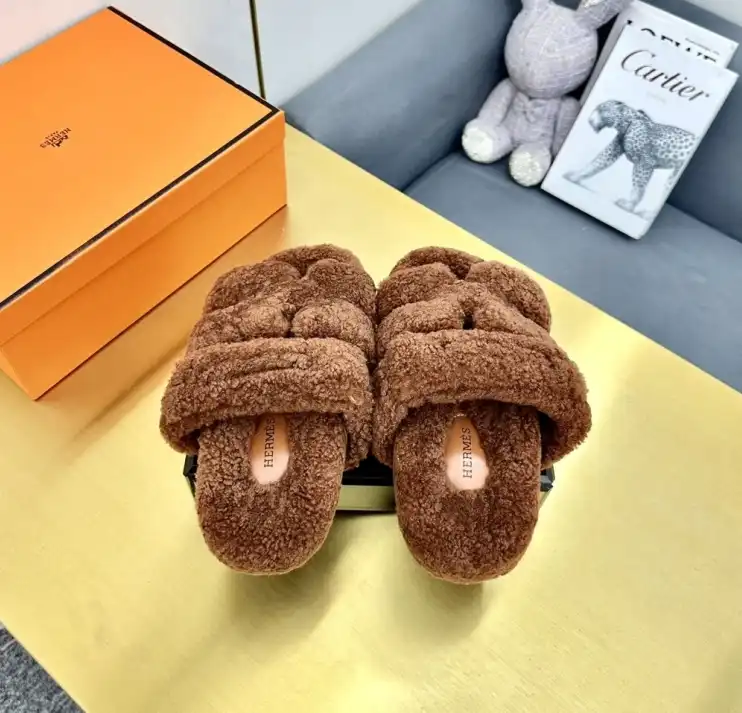 hype Hermes Slippers