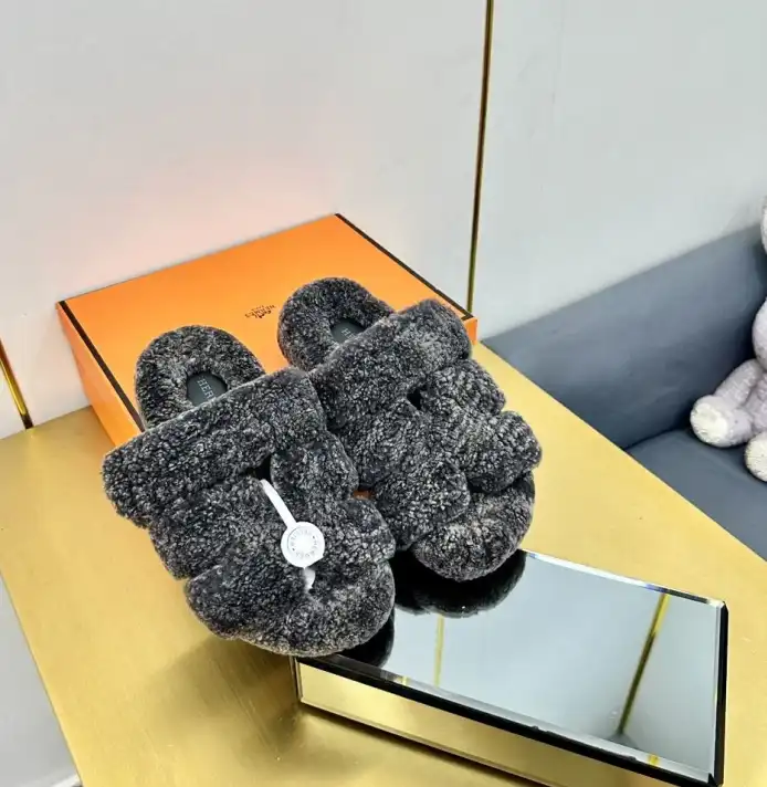 hype Hermes Slippers