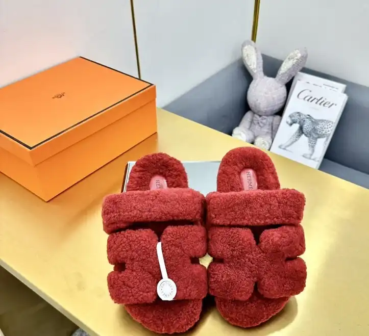 hype Hermes Slippers