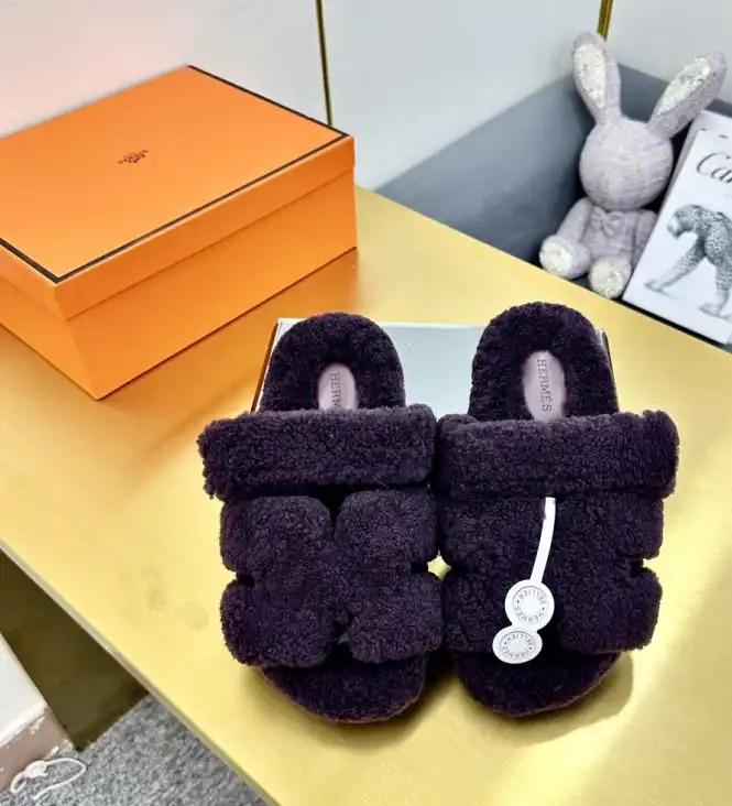 hype Hermes Slippers