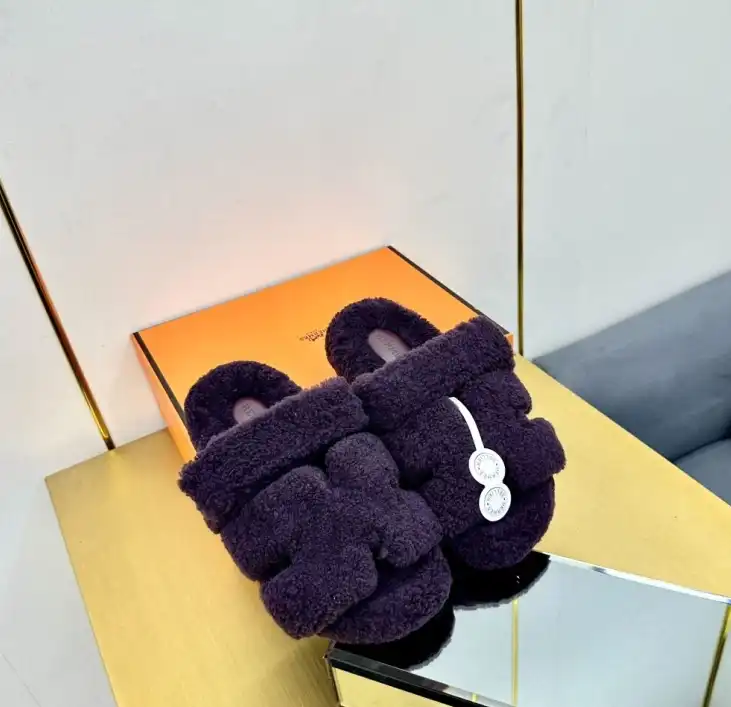 hype Hermes Slippers