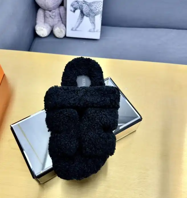 hype Hermes Slippers