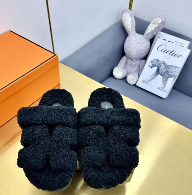 hype Hermes Slippers