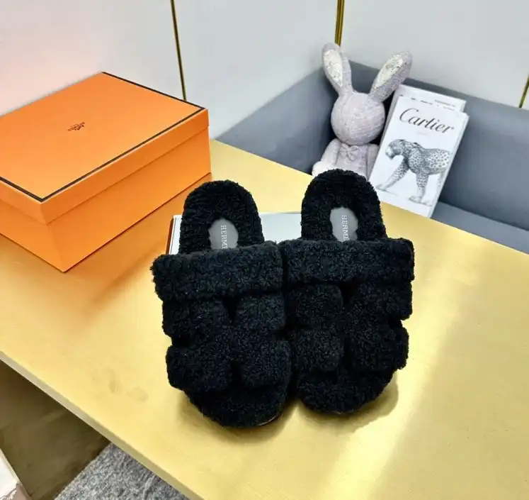 hype Hermes Slippers