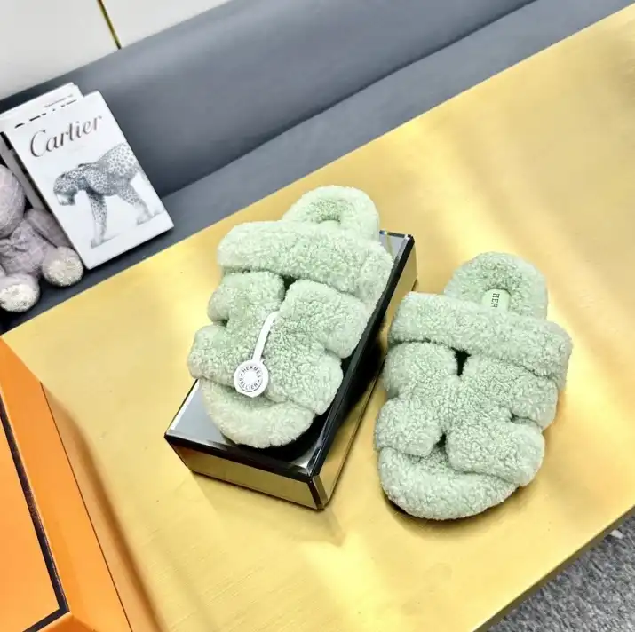 hype Hermes Slippers