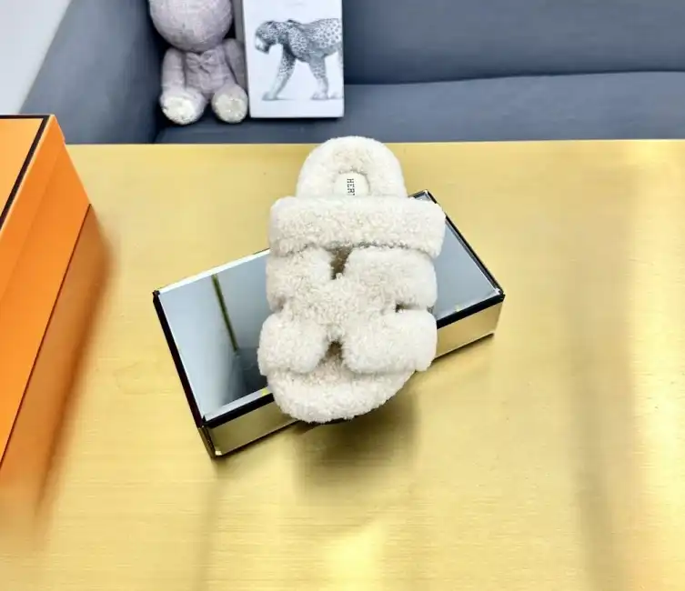 hype Hermes Slippers