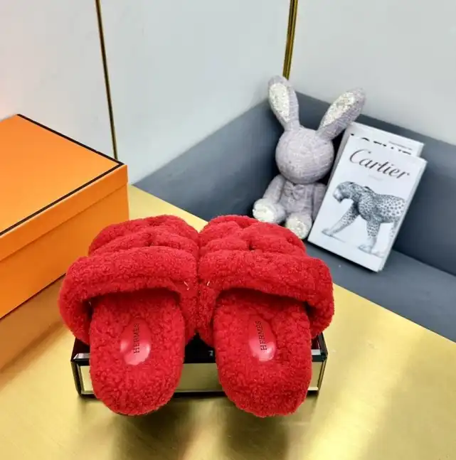 hype Hermes Slippers