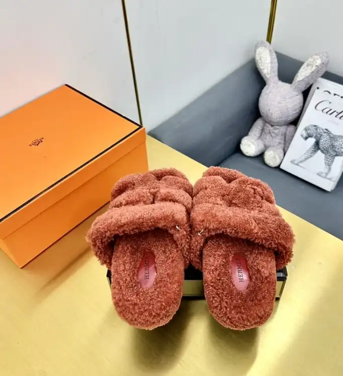 hype Hermes Slippers