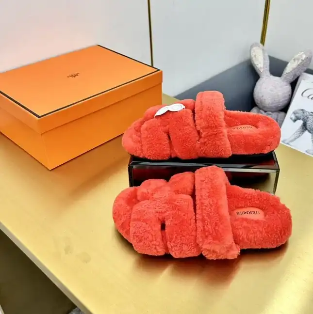 hype Hermes Slippers