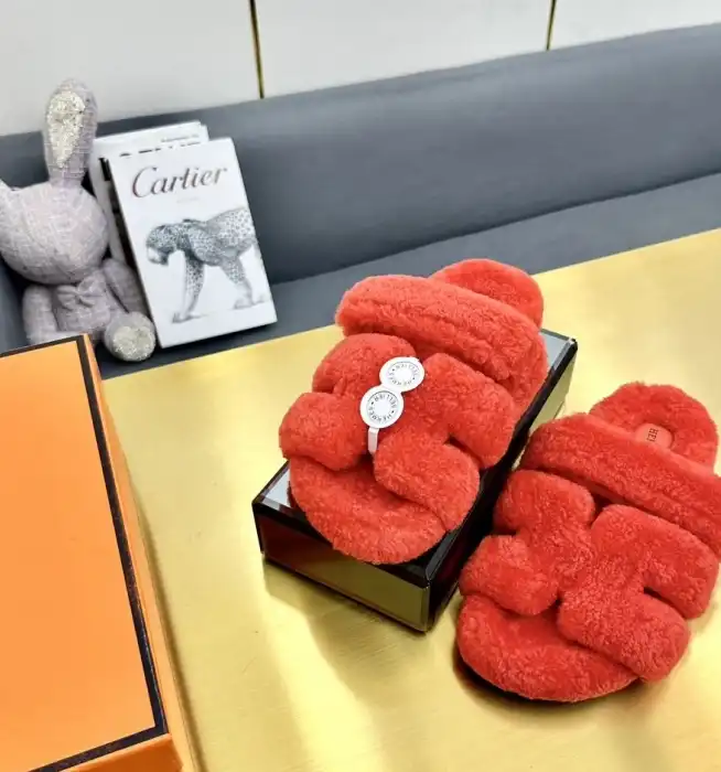 hype Hermes Slippers