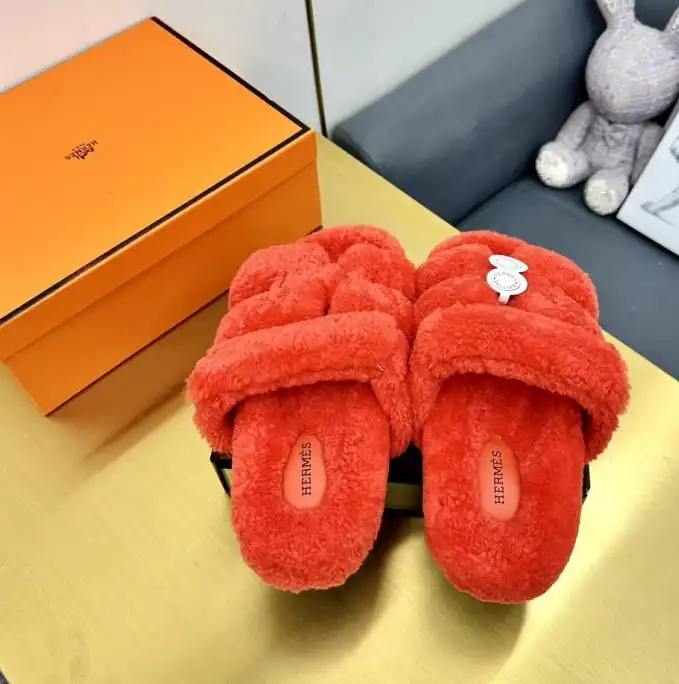 hype Hermes Slippers