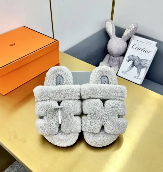 hype Hermes Slippers