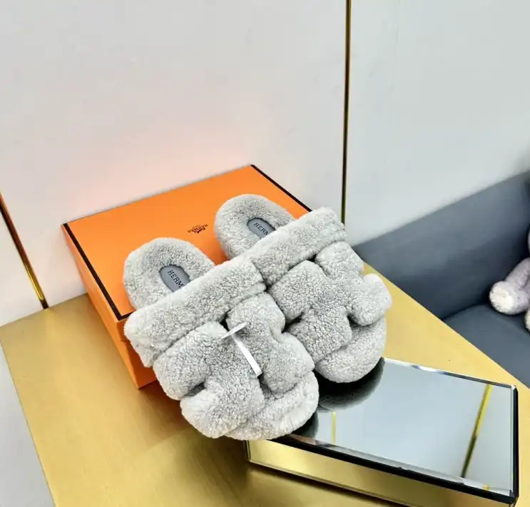 hype Hermes Slippers