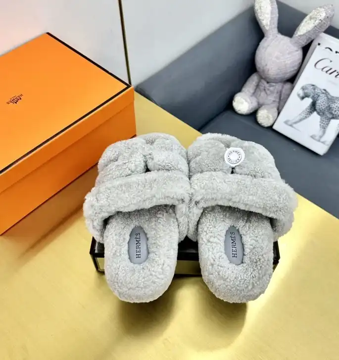 hype Hermes Slippers