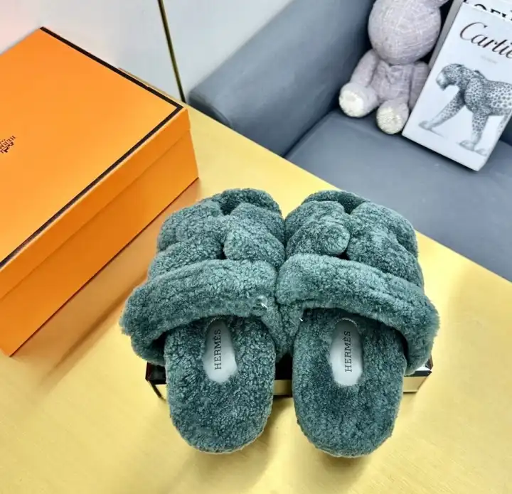 hype Hermes Slippers