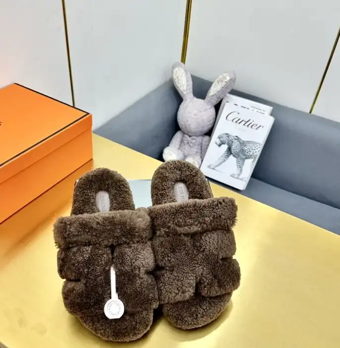 hype Hermes Slippers