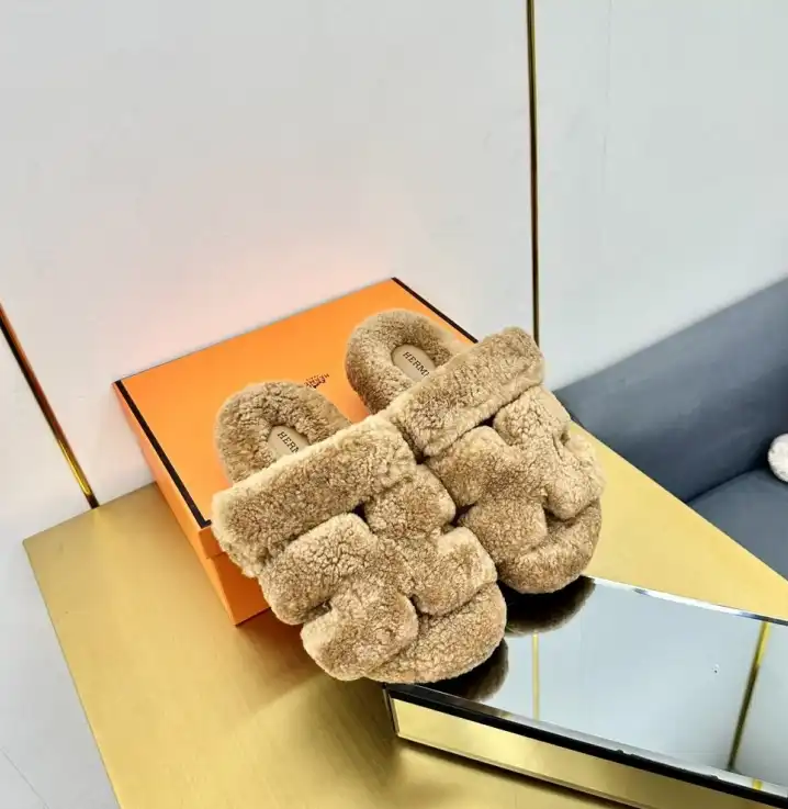 hype Hermes Slippers