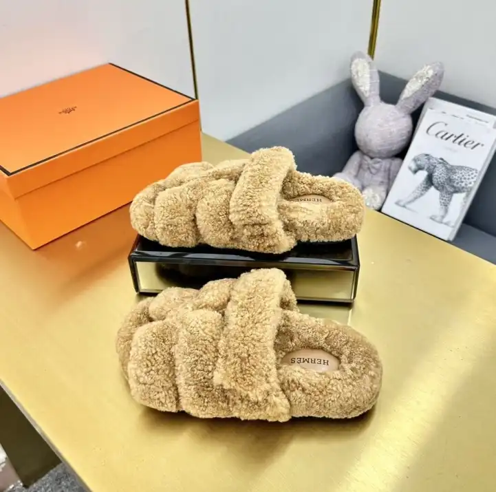 hype Hermes Slippers