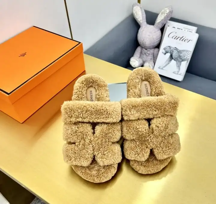 hype Hermes Slippers