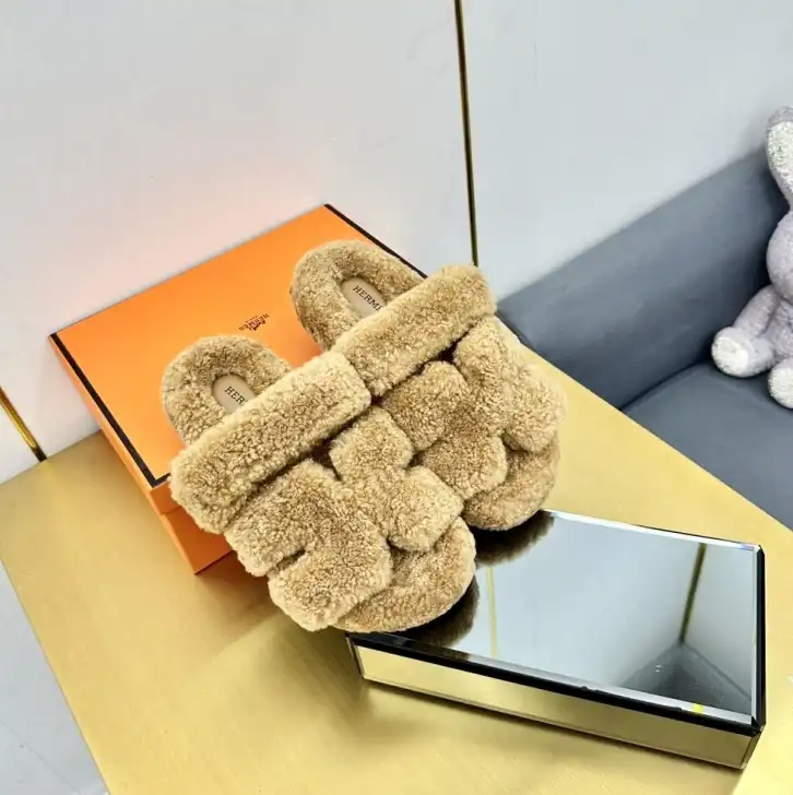 hype Hermes Slippers