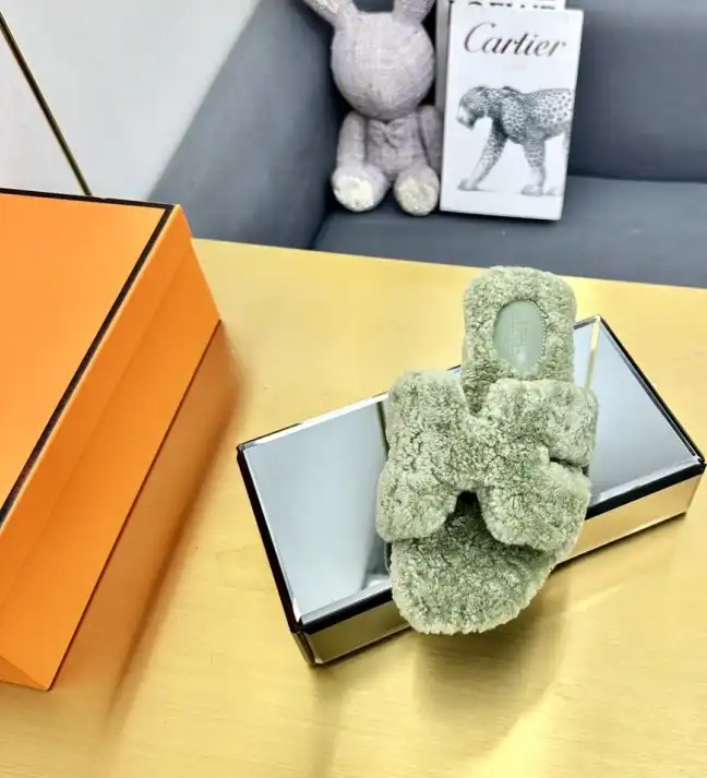 hype Hermes Slippers