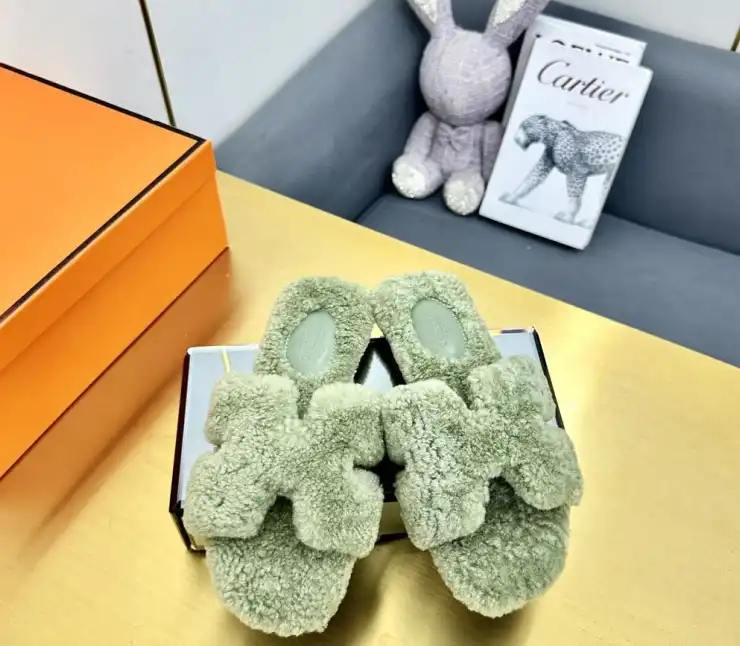 hype Hermes Slippers