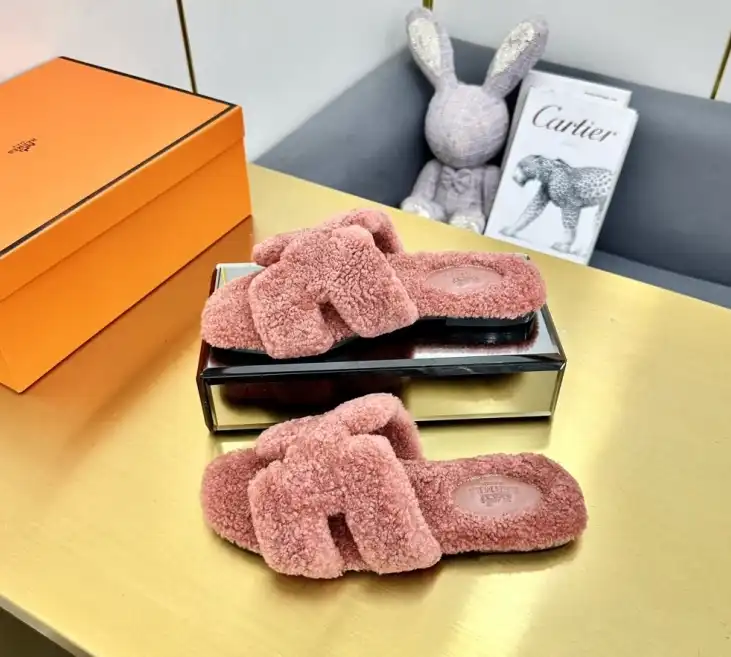 hype Hermes Slippers