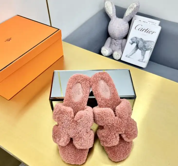 hype Hermes Slippers